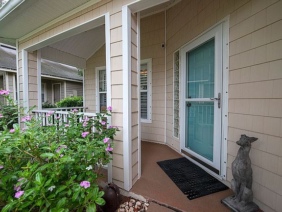 2nd image of 2855 Merrill Blvd