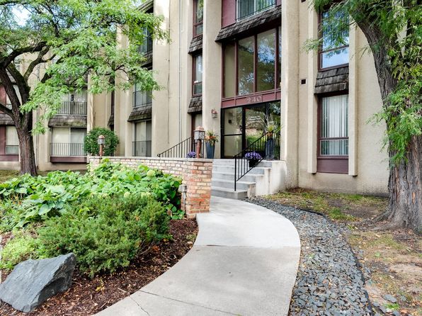 Wayzata Woods Apartments, 240 Central Ave N #230-103, Wayzata, MN 55391