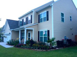 210 Pagoda Tree Dr, Goose Creek, SC 29445