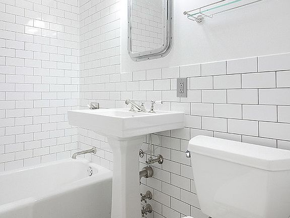 4th image of 304 E 20th St APT Lle