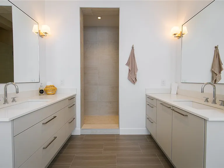 2210 Newport Blvd #302 — Photo 10