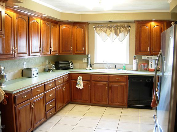 145 Irving Road Kitchen