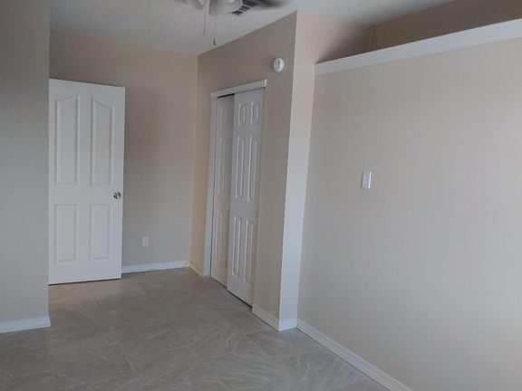 4th image of 11445 Gene Sarazen Dr #B