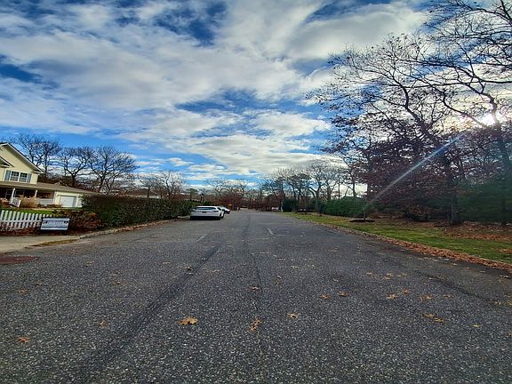 5th image of 25 Holmes Ave