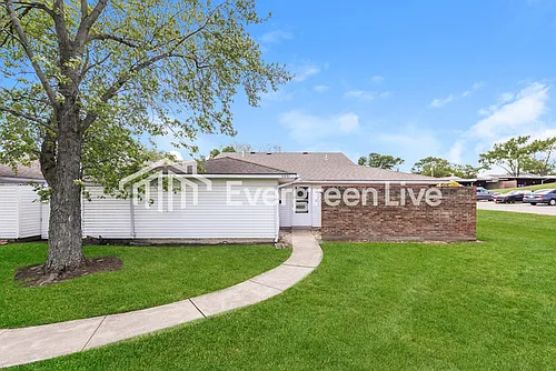 5831 Troy Villa Blvd Photo 1
