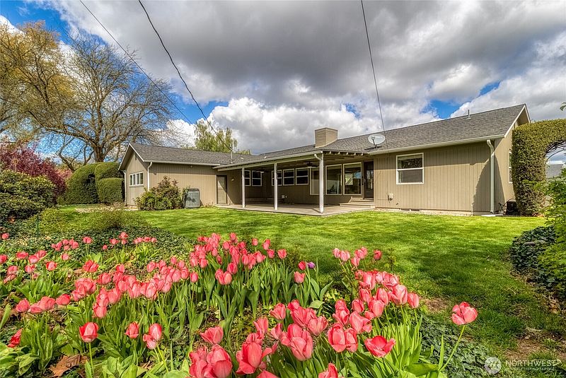 2nd image of 776 Wauna Vista Drive