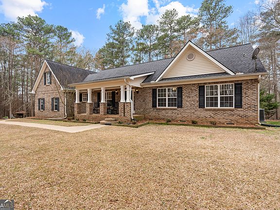 2nd image of 3749 E Fairview Rd SW