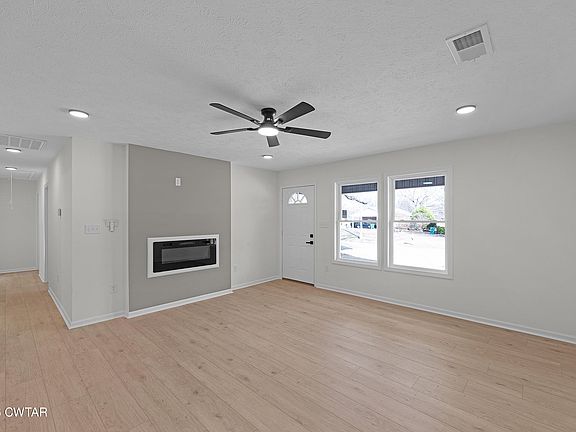 4th image of 15 Riley Cv