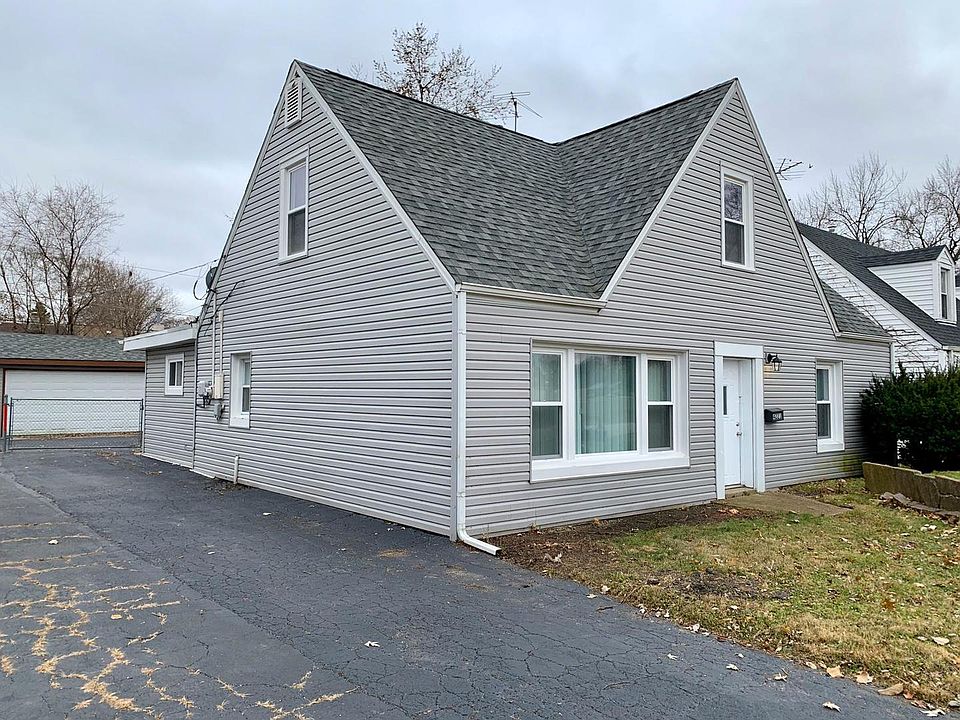 1st image of 4221 W 99th St