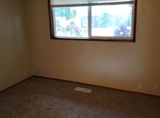 3131 Kentwood Dr, Eugene, OR 97401