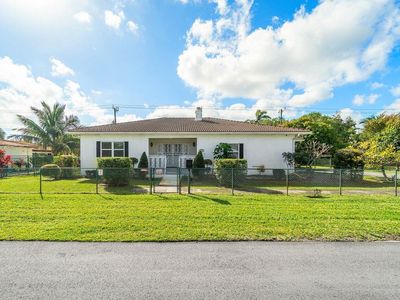 611 SW 8 Street, Hallandale, FL, 33009