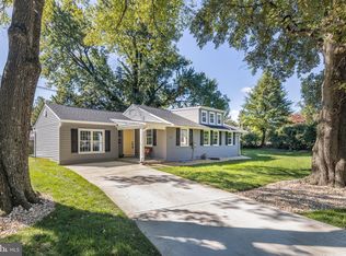 7123 Terry Ln, Falls Church, VA 22042