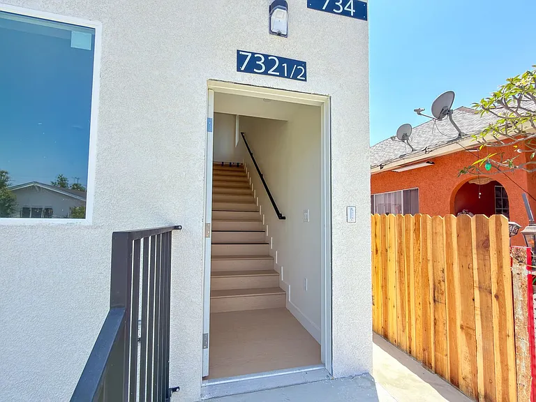 2026 Luxury 4 & 6 Bedroom Units — Photo 35