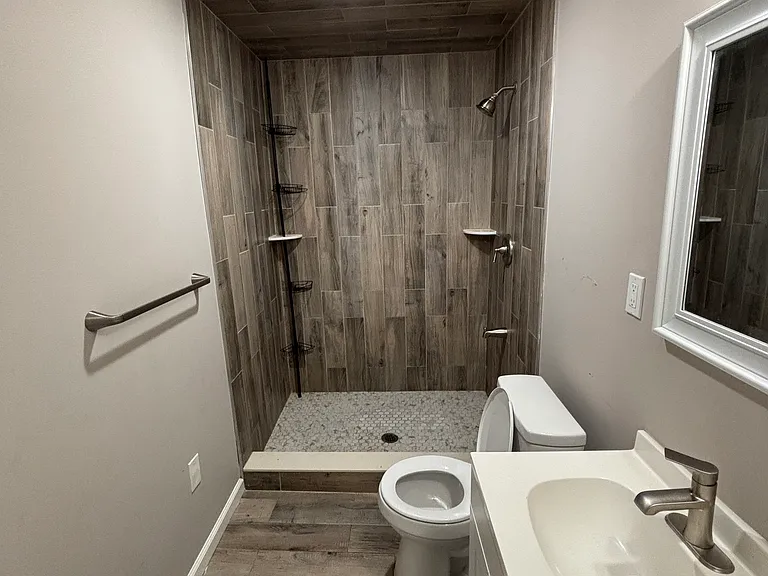 910 E High St #1 — Photo 8