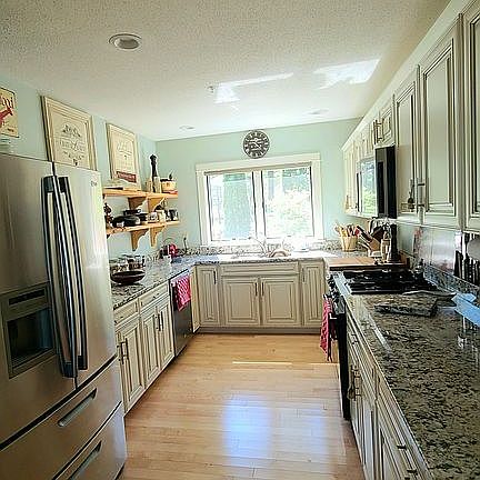 new kitchen cabinets & floor