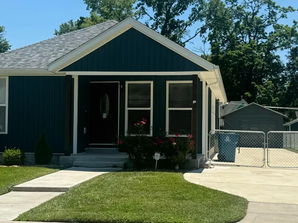 2016 Nashville St, Joplin, MO 64801