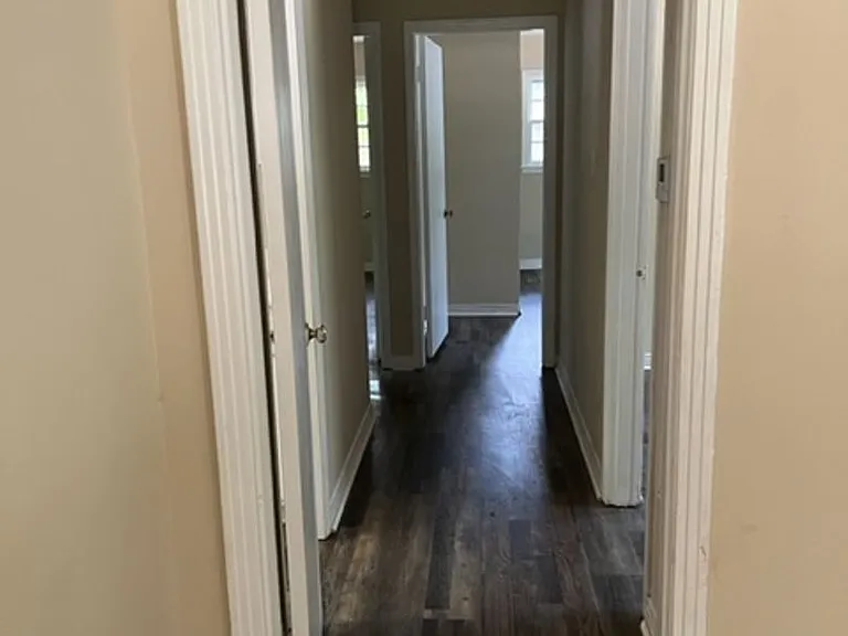 1450 Morlee Dr E — Photo 8