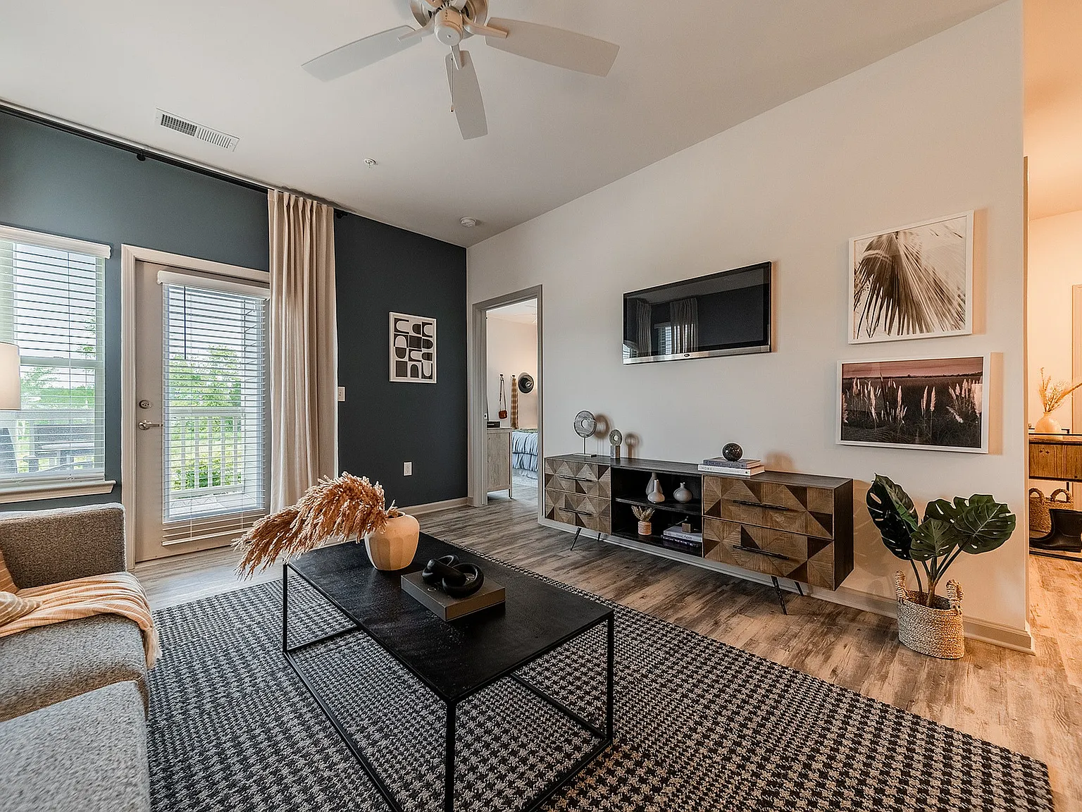 Highland Ridge Apartments — Photo 2