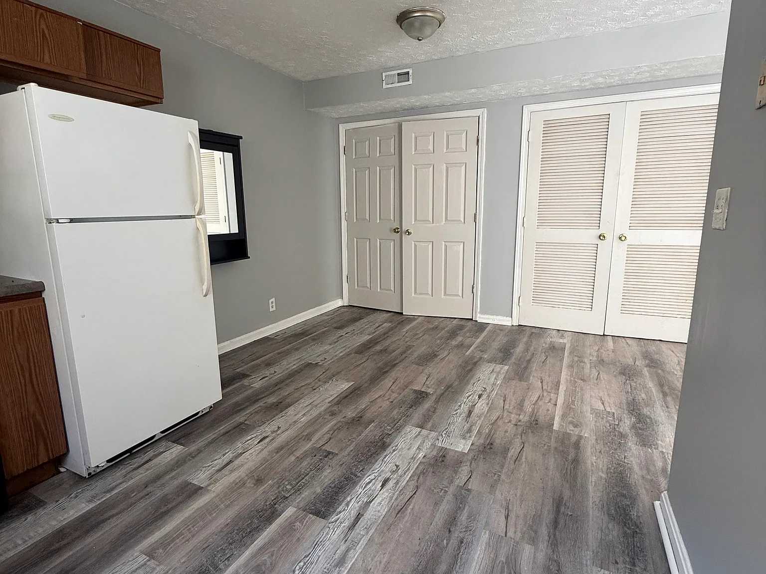 3 bed, 1200 sqft, $1,250 — Photo 1