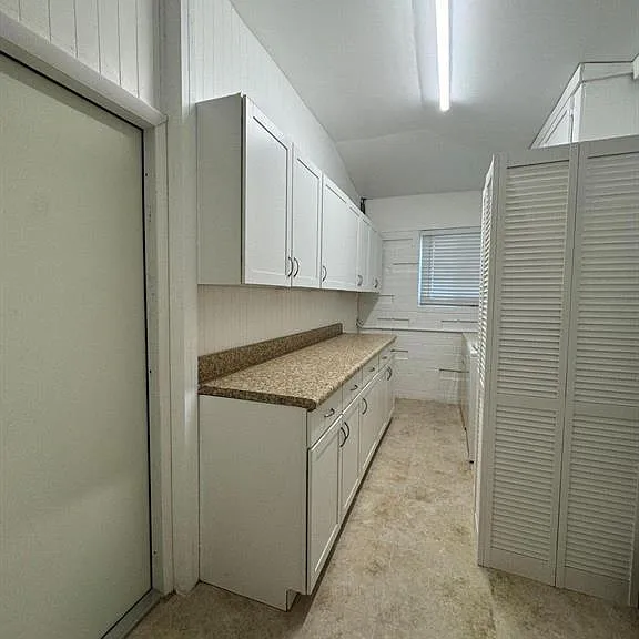 2701 NE 27th Ct — Photo 12