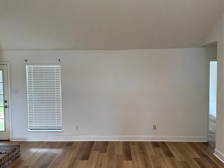 3211 Mesquite Dr — Photo 11