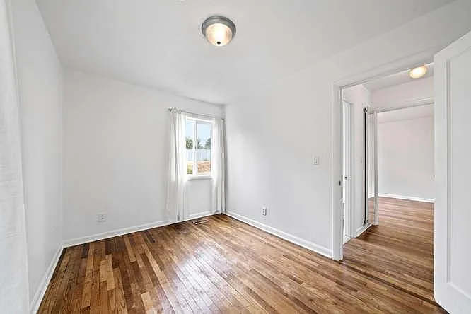 8808 N Peninsular Ave — Photo 10