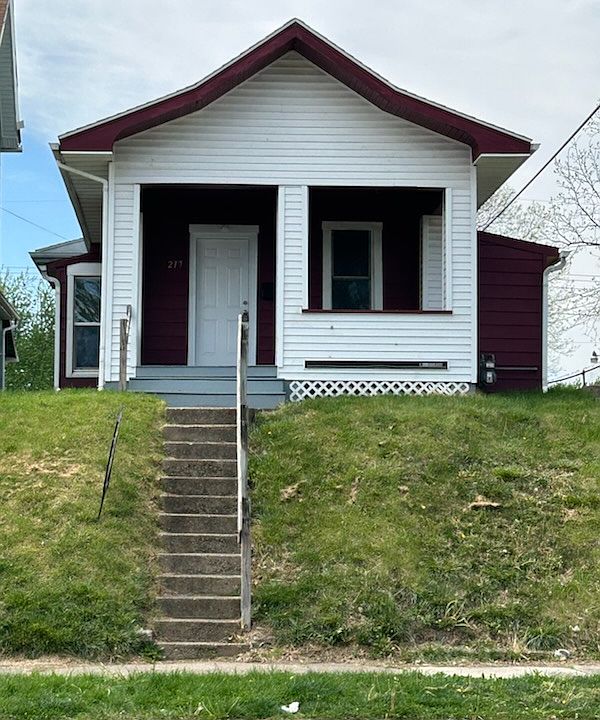 1st image of 217 S Shaffer St