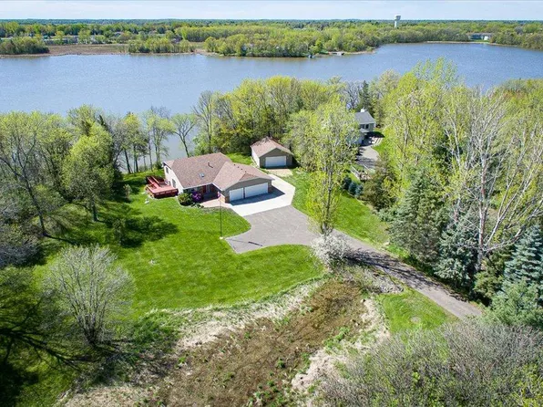 30563 Wallmark Lake Dr, Chisago City, MN 55013