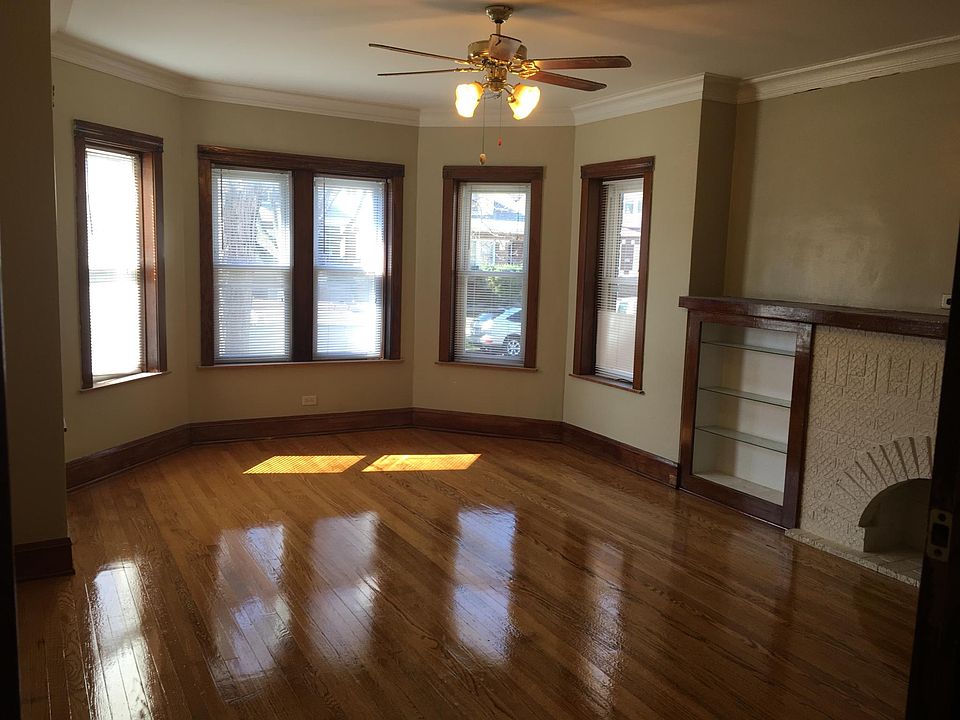1st image of 5024 W Wellington Ave APT 1
