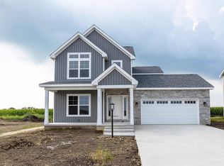 313 Sutton St, Savoy, IL 61874