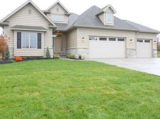 5021 Anfield Rd, Williamsville, NY 14221