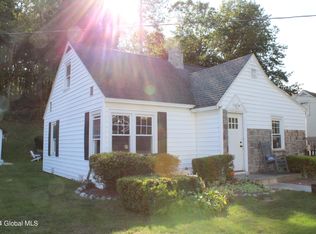 14 Hillside Dr, Wynantskill, NY 12198