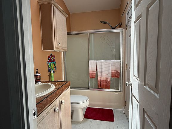 4th image of 6234 Beachcomber Dr