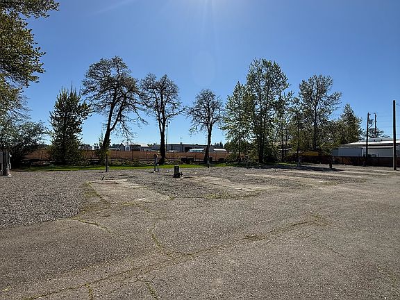 4th image of 1740 Oxford St SE APT 14