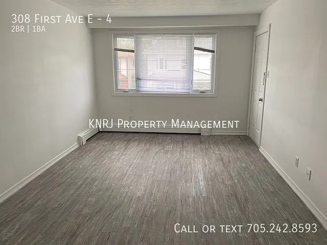 308 1st Ave E #4 — Photo 4