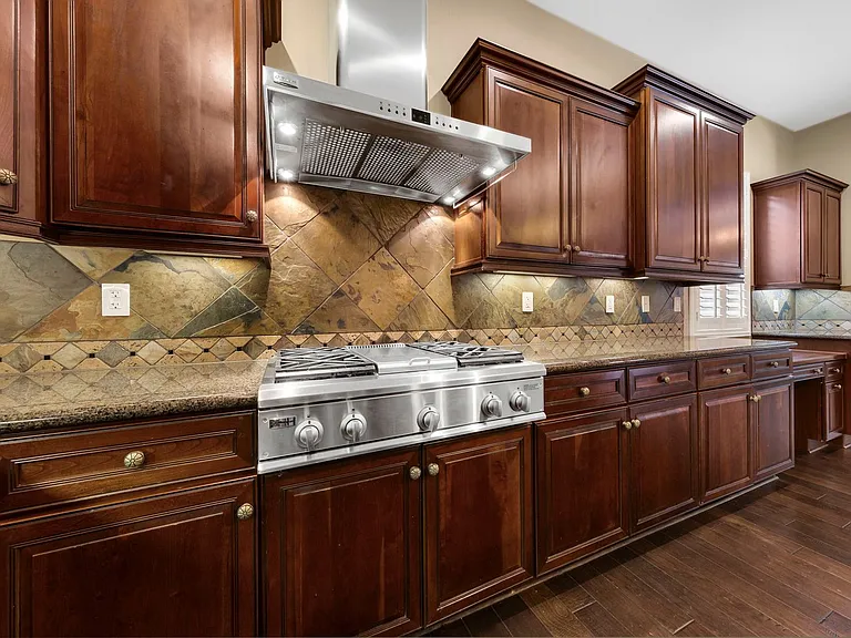 2776 Liberation Dr — Photo 24