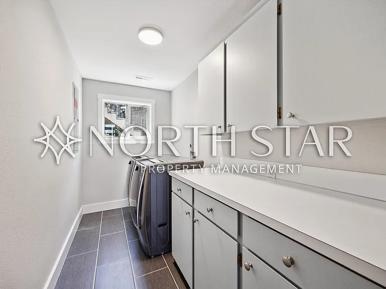 860 Skyland Dr — Photo 25