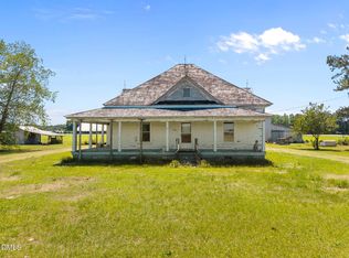 754 Five Points Rd, Benson, NC 27504
