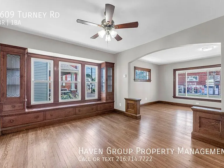 4609 Turney Rd — Photo 8
