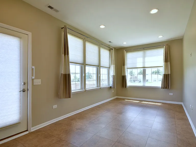 821 Voyage Way — Photo 21