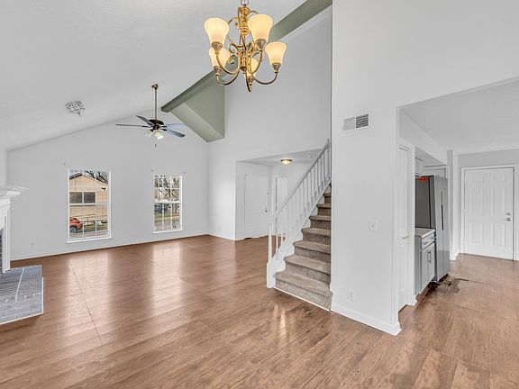 5th image of 840 Bishopsgate Rd