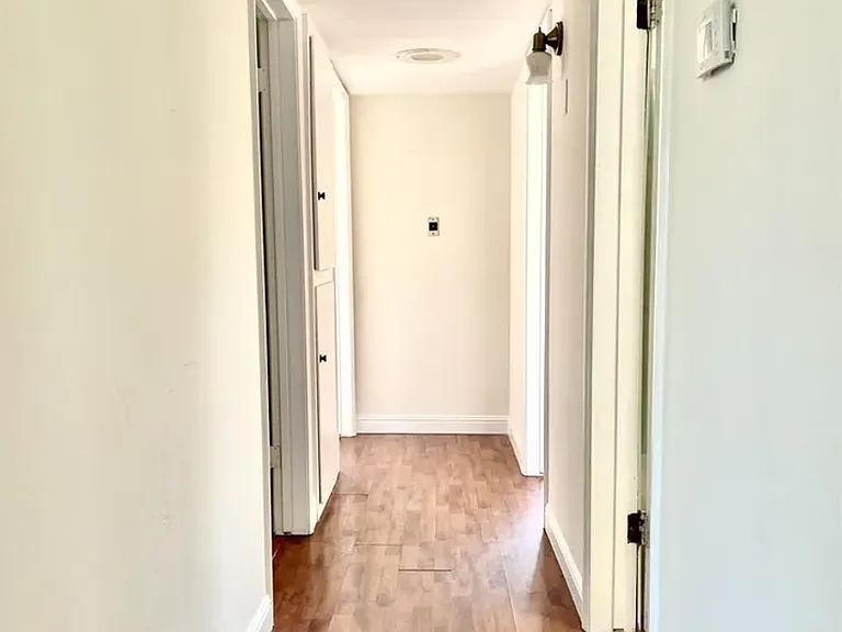 2213 Dayton Ave — Photo 4