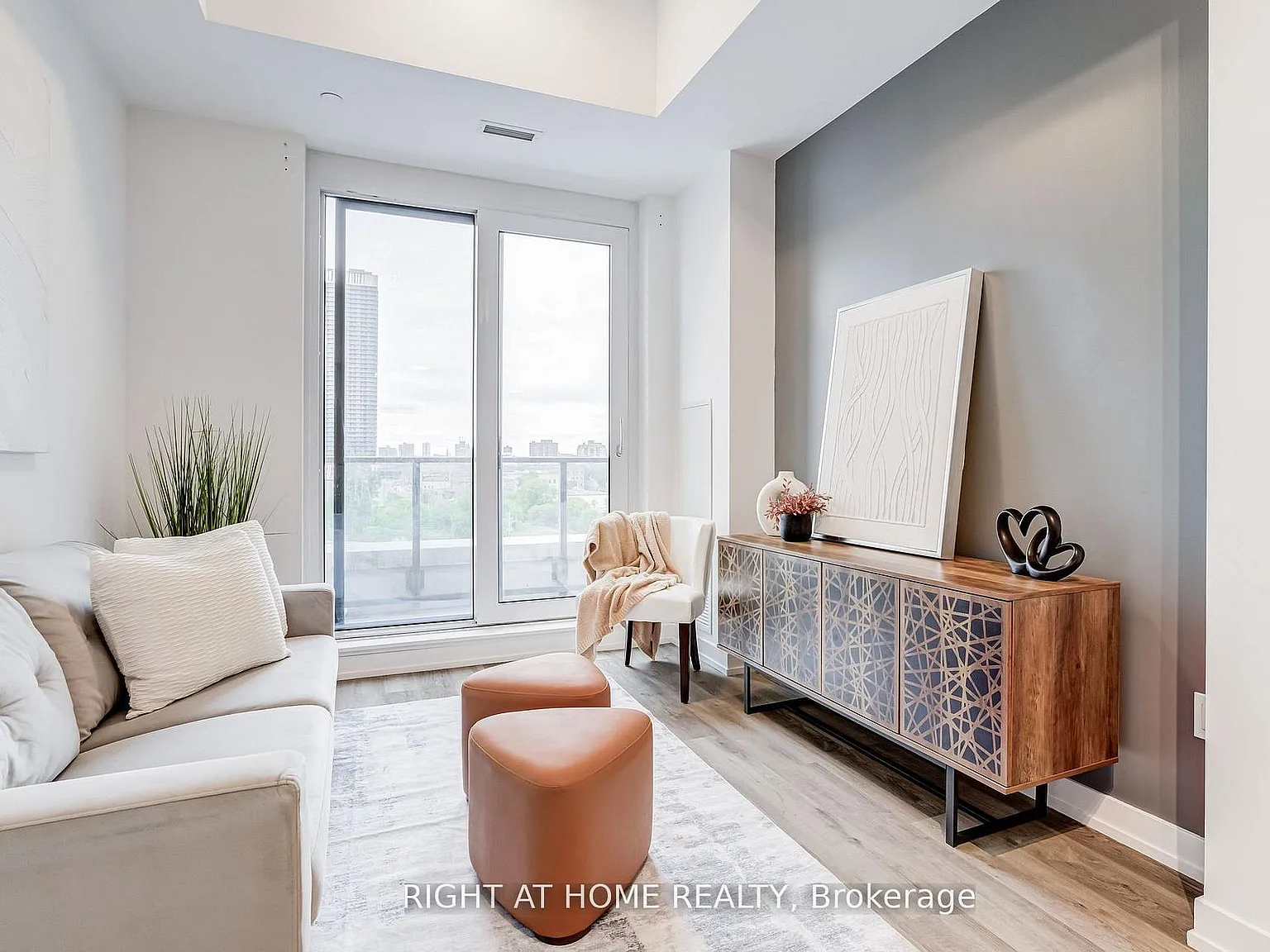 2 bed, $2,400 — Photo 2