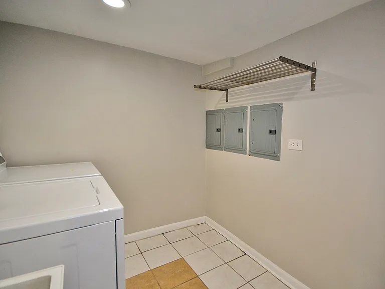 3047 N Troy St #G — Photo 5