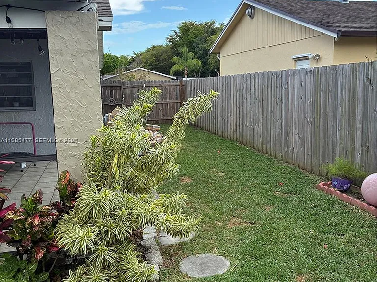 1660 N Audubon Dr — Photo 16