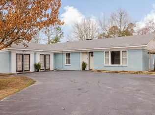 104 Rainbow Ln, Hot Springs, AR 71913