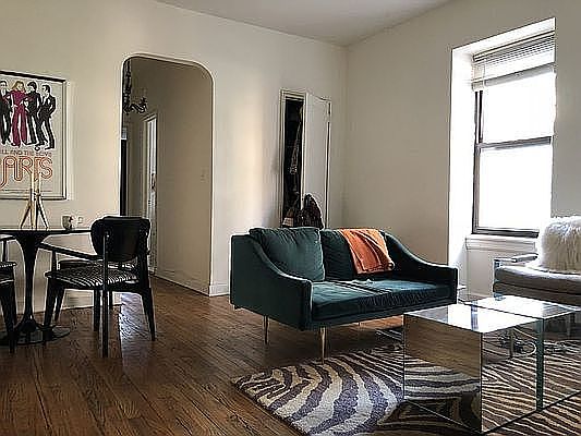 2nd image of 355 E 88th St #4C