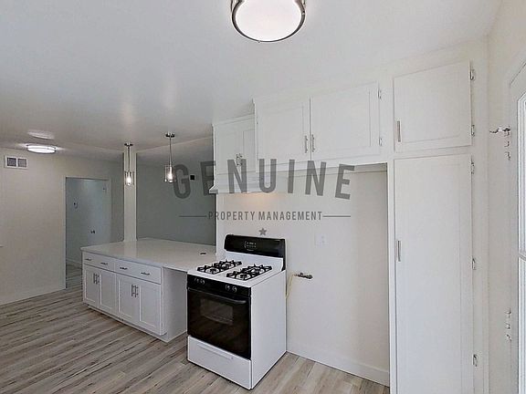 2nd image of 4812 Marion Ave