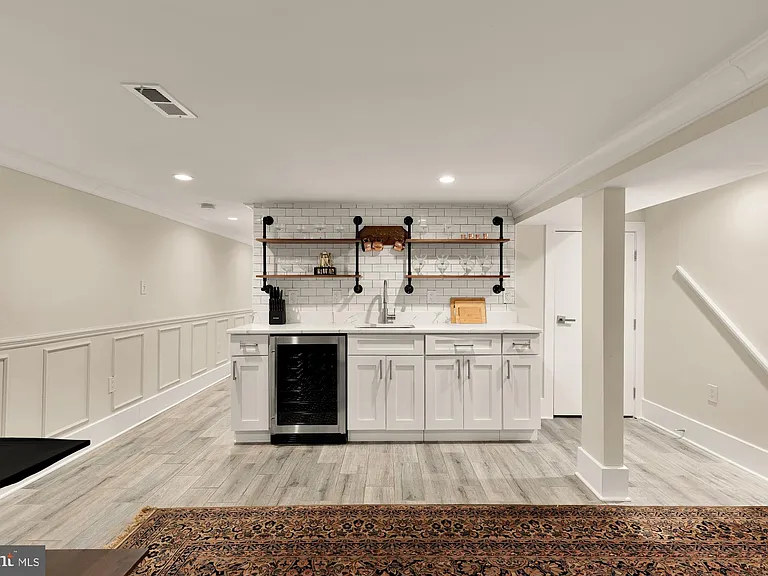 432 Emerson St NW — Photo 49