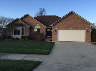 49776 Streamwood Dr, Macomb, MI 48044